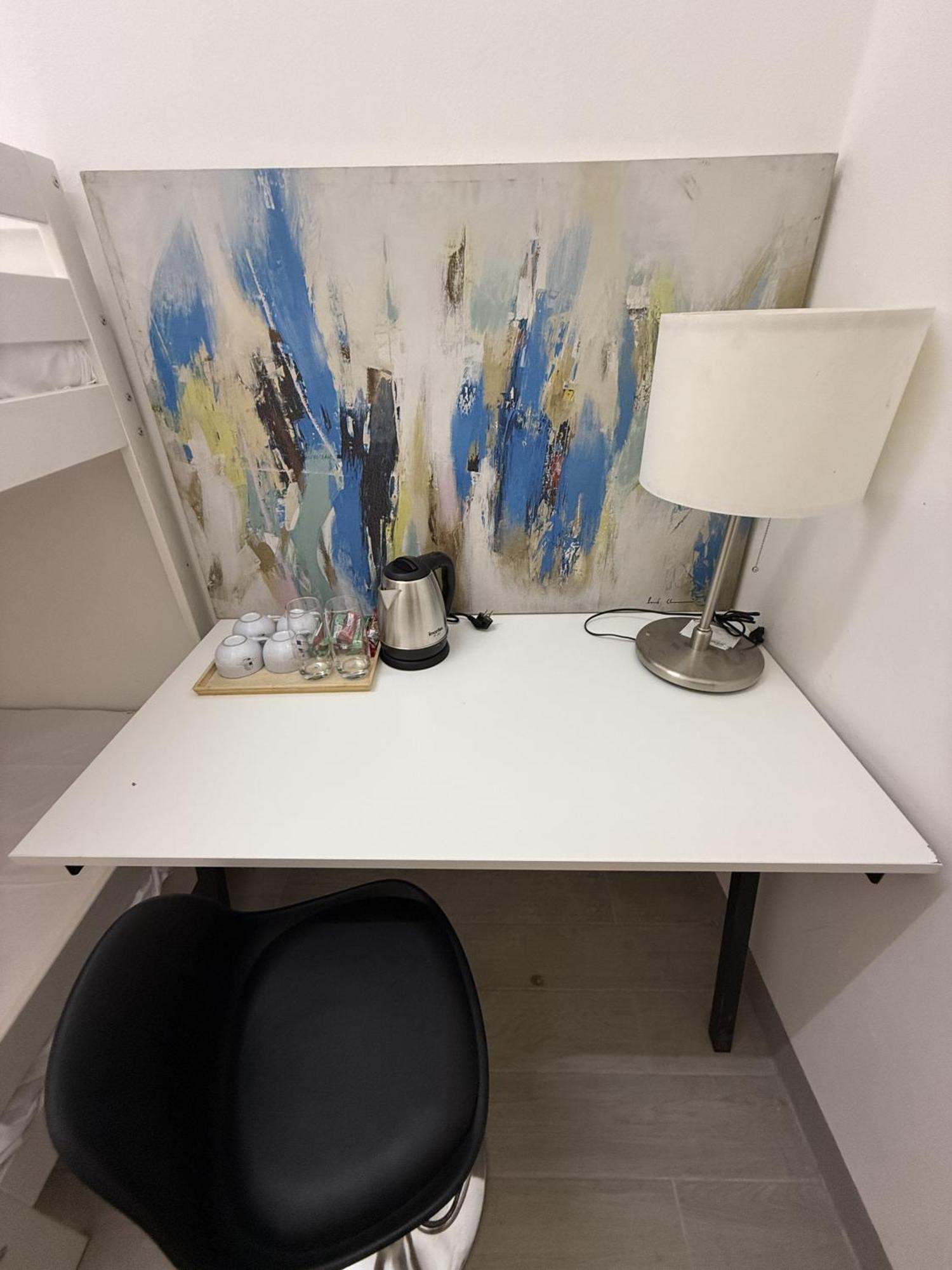 Twenty Two Place Hostel - Sukhumvit 22 Бангкок Экстерьер фото